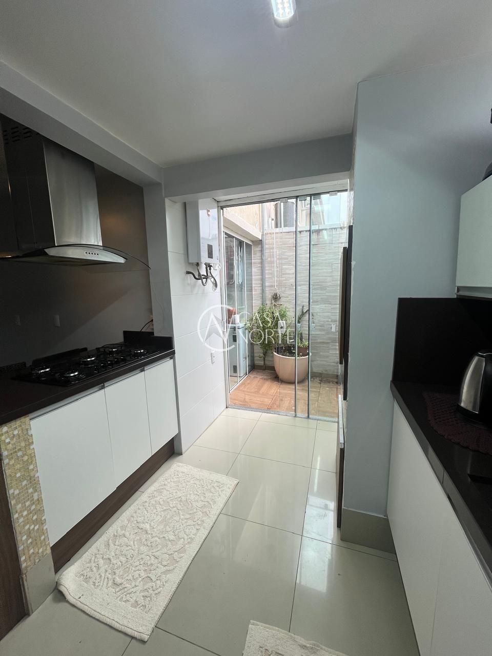 Casa de Condomínio à venda com 3 quartos, 108m², 1 suíte, 2 vagas, Avenida José Aloísio Filho no bairro Humaitá em Porto Alegre