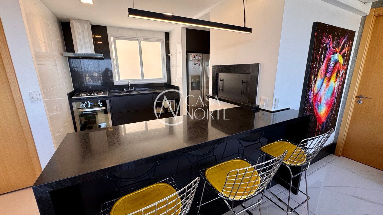 Apartamento à venda com 3 quartos, 92m², 1 suíte, 2 vagas, Rua Carlos Contursi no bairro Jardim Europa em Porto Alegre