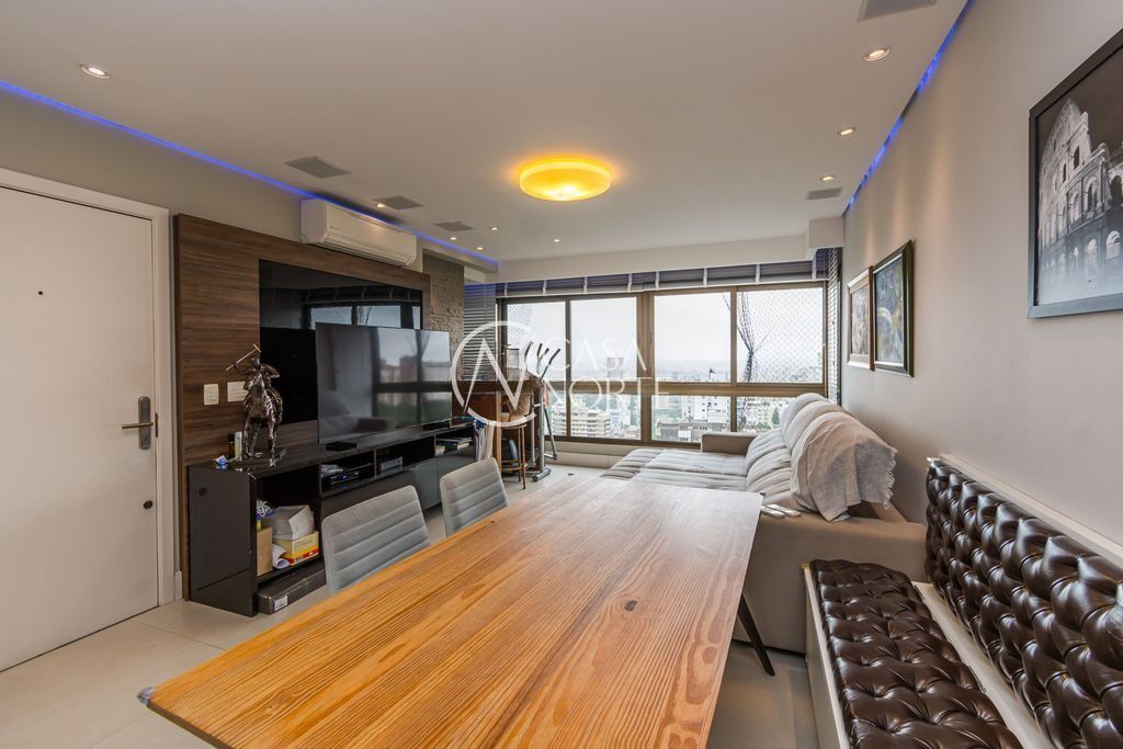 Apartamento à venda com 3 quartos, 105m², 1 suíte, 2 vagas, Rua Quintino Bocaiúva no bairro Moinhos de Vento em Porto Alegre