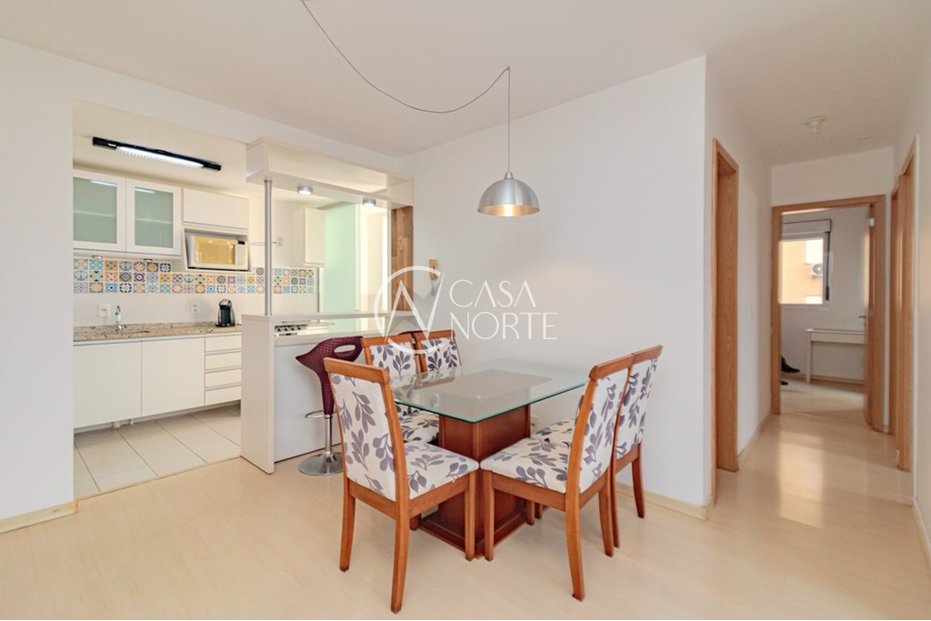 Apartamento à venda com 3 quartos, 68m², 1 suíte, 1 vaga, Carlos Reverbel no bairro Jardim Carvalho em Porto Alegre