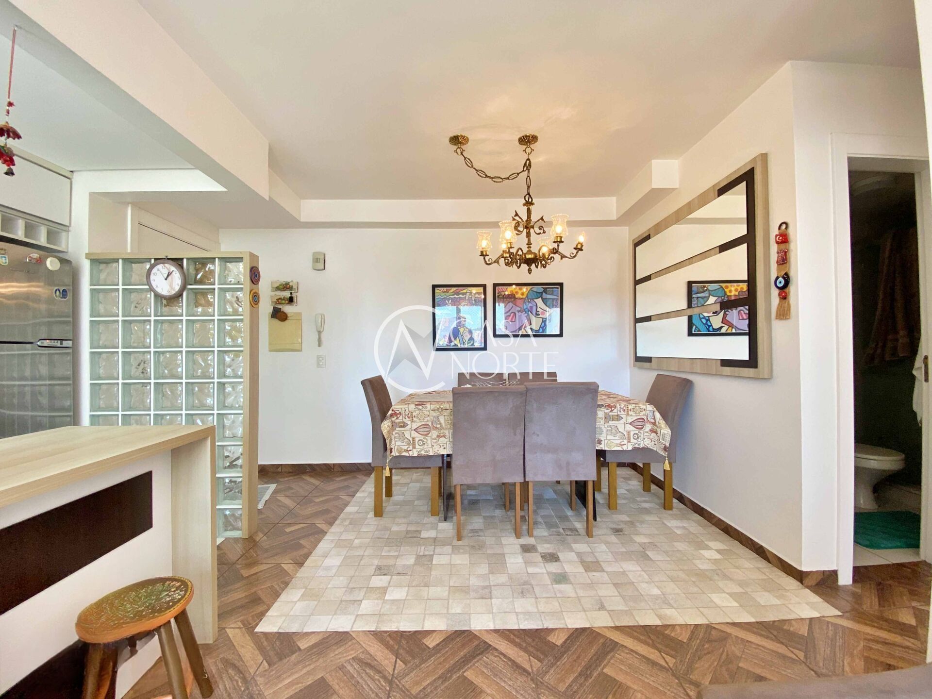 Apartamento à venda com 2 quartos, 54m², 1 vaga, Rua Antônio Joaquim Mesquita no bairro Passo da Areia em Porto Alegre