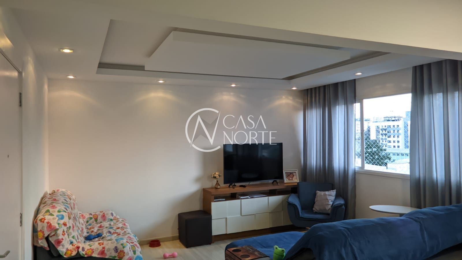 Apartamento à venda com 3 quartos, 70m², 1 suíte, 1 vaga, Rua Antônio Joaquim Mesquita no bairro Passo da Areia em Porto Alegre