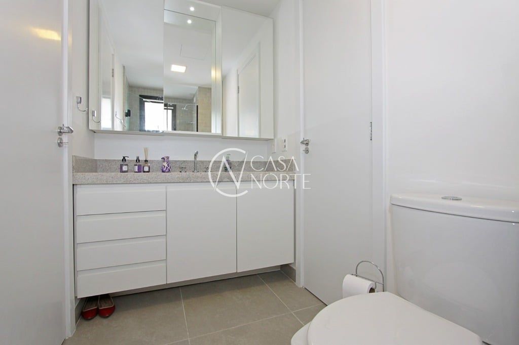 Apartamento à venda com 3 quartos, 101m², 3 suítes, 2 vagas, Rua Miguel Couto no bairro Menino Deus em Porto Alegre