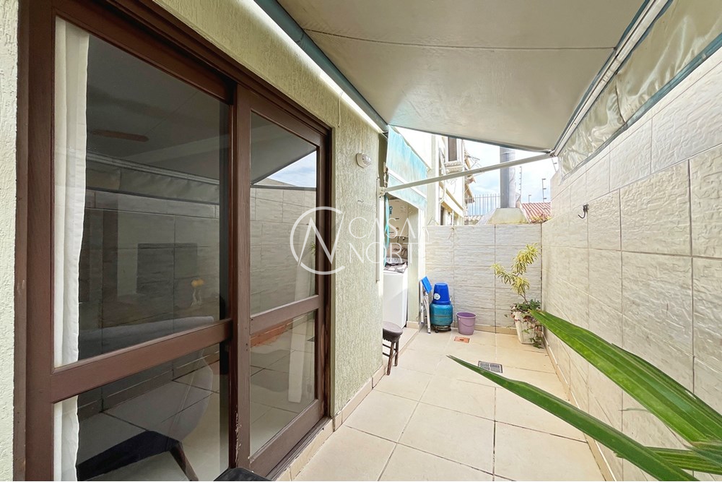 Casa de Condomínio à venda com 2 quartos, 99m², 1 suíte, 1 vaga, Rua Camaquã no bairro Camaquã em Porto Alegre