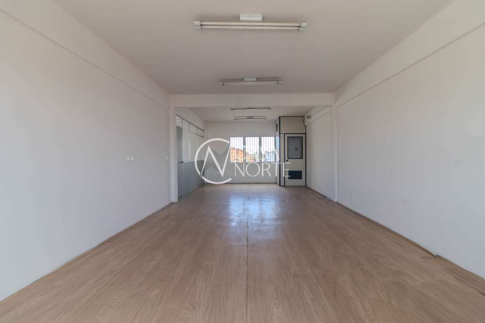 Prédio Residencial à venda , 717m², 3 vagas, Conselheiro Travassos no bairro São Geraldo em Porto Alegre