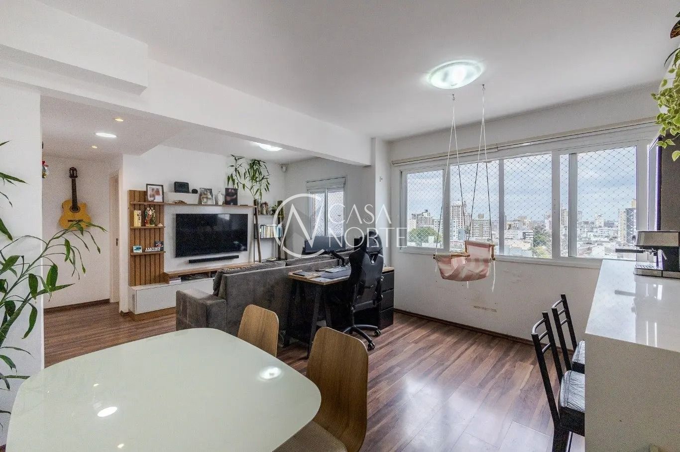Apartamento à venda com 3 quartos, 65m², 1 suíte, 1 vaga, Avenida Florianópolis no bairro Azenha em Porto Alegre