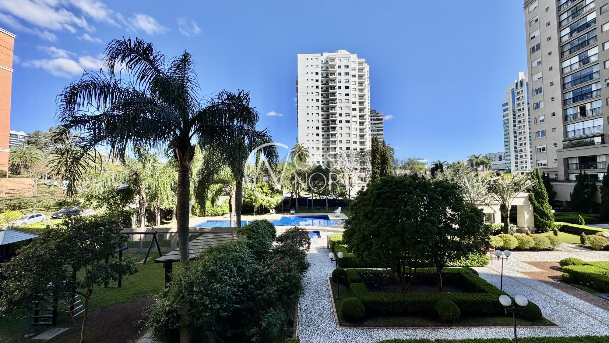 Apartamento Garden à venda com 2 quartos, 142m², 1 suíte, 2 vagas, Avenida Túlio de Rose no bairro Jardim Europa em Porto Alegre