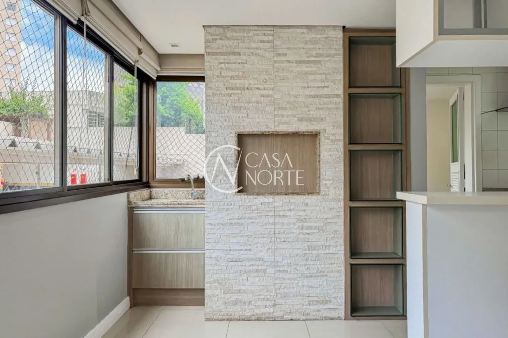 Apartamento à venda com 3 quartos, 95m², 1 suíte, 2 vagas, Rua Fernando Abbott no bairro Cristo Redentor em Porto Alegre