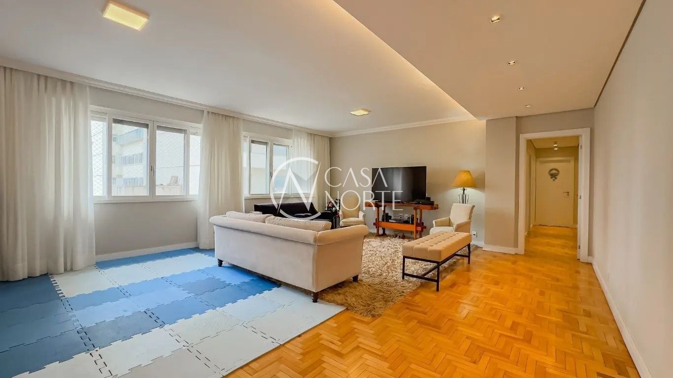 Apartamento à venda com 3 quartos, 169m², 2 suítes, 1 vaga, Rua Garibaldi no bairro Independência em Porto Alegre