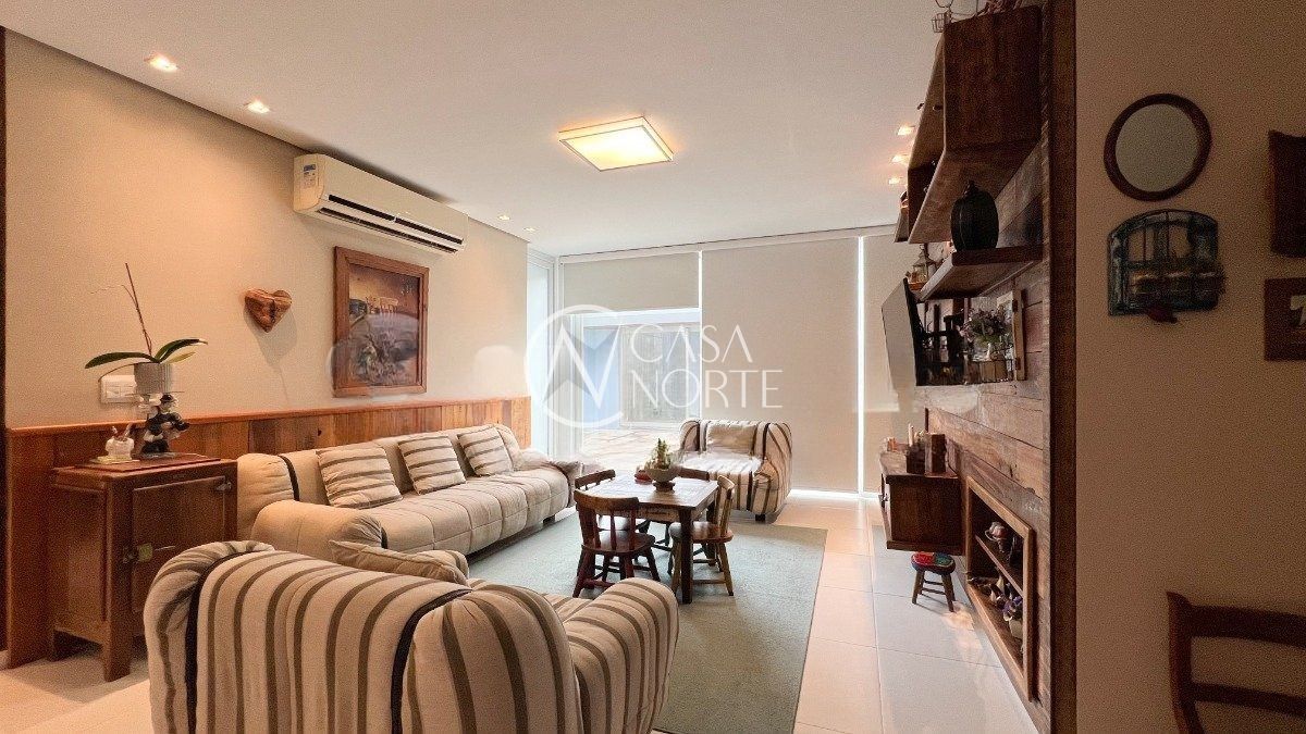 Casa à venda com 3 quartos, 273m², 1 suíte, 4 vagas, Rua Rodolfo Simch no bairro Jardim Lindóia em Porto Alegre