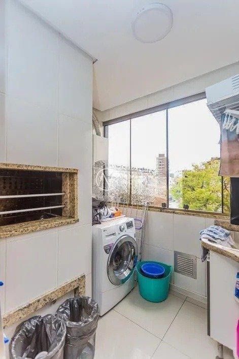 Cobertura à venda com 4 quartos, 190m², 1 suíte, 1 vaga, Rua João Zanenga no bairro Cristo Redentor em Porto Alegre