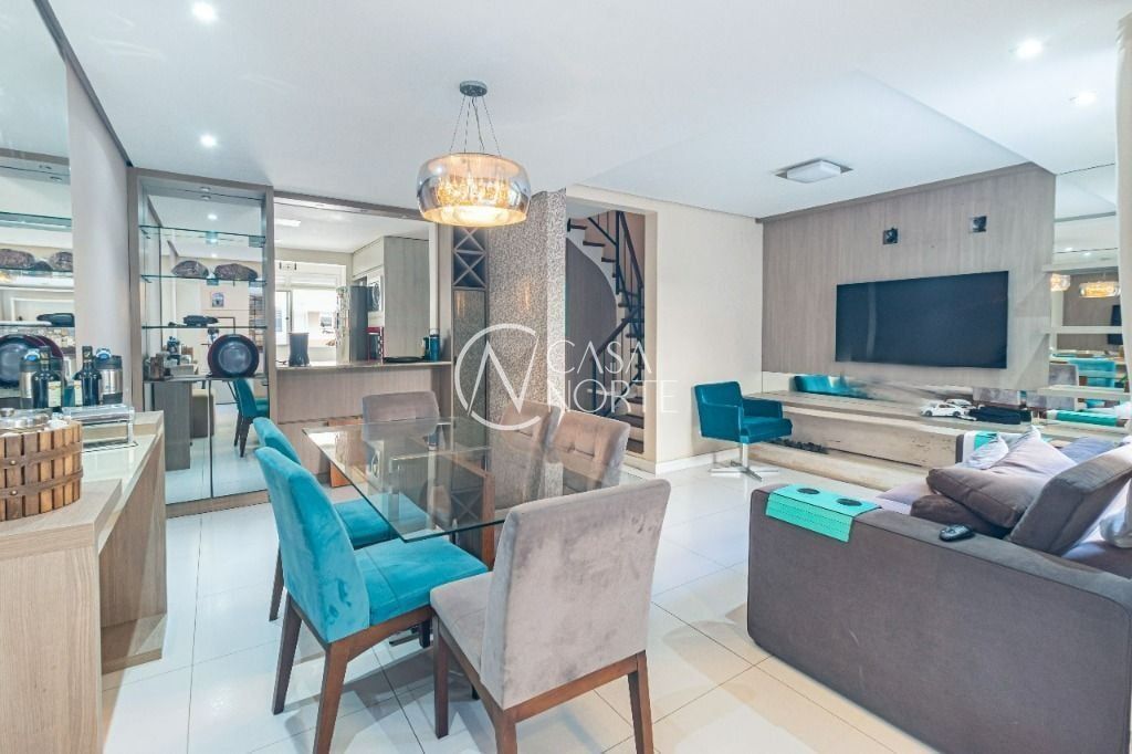Casa à venda com 4 quartos, 150m², 2 vagas, Willy Eugenio Fleck no bairro Sarandi em Porto Alegre