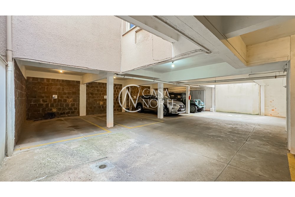 Cobertura à venda com 3 quartos, 171m², 1 suíte, 1 vaga, Amélia Téles no bairro Petrópolis em Porto Alegre