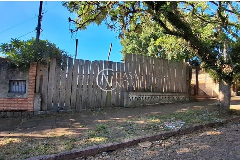 Terreno à venda , 420m², Aldrovando Leão no bairro Vila Jardim em Porto Alegre
