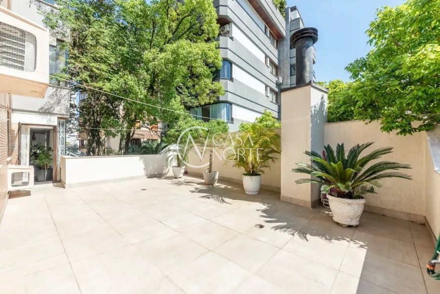 Apartamento Garden à venda com 3 quartos, 150m², 1 suíte, 2 vagas, Rua Desembargador Alves Nogueira no bairro Petrópolis em Porto Alegre