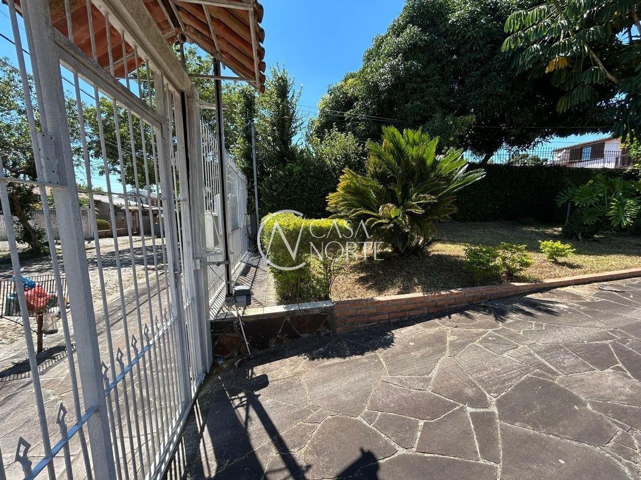 Casa à venda com 3 quartos, 92m², 1 suíte, 3 vagas, Travessa Pedro Raupp no bairro Jardim Itu em Porto Alegre