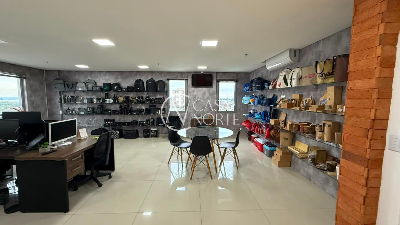 Sala Comercial à venda , 61m², Avenida Assis Brasil no bairro São Sebastião em Porto Alegre