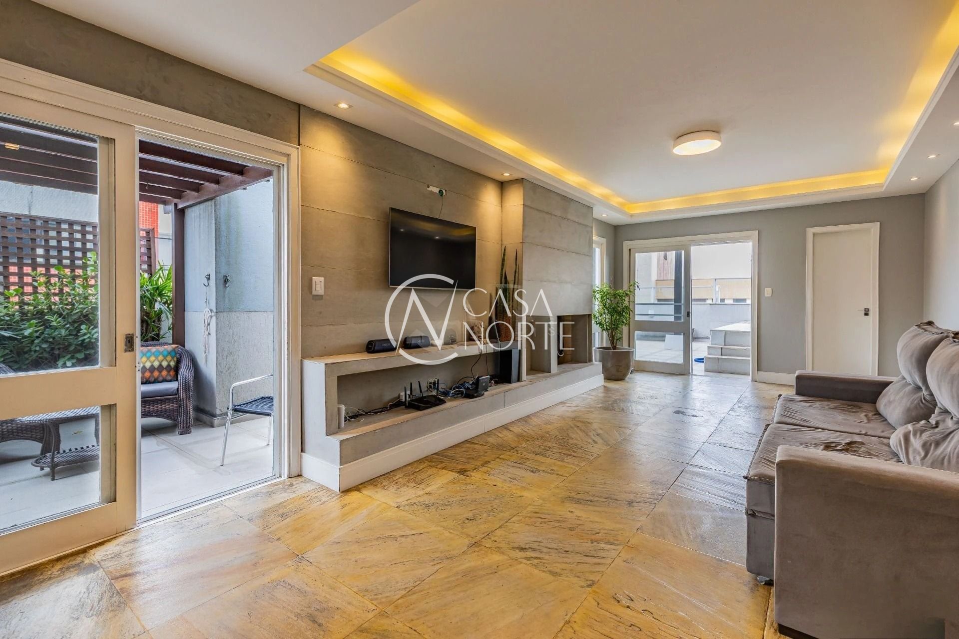 Cobertura à venda com 3 quartos, 285m², 1 suíte, 2 vagas, Avenida Panamericana no bairro Jardim Lindóia em Porto Alegre