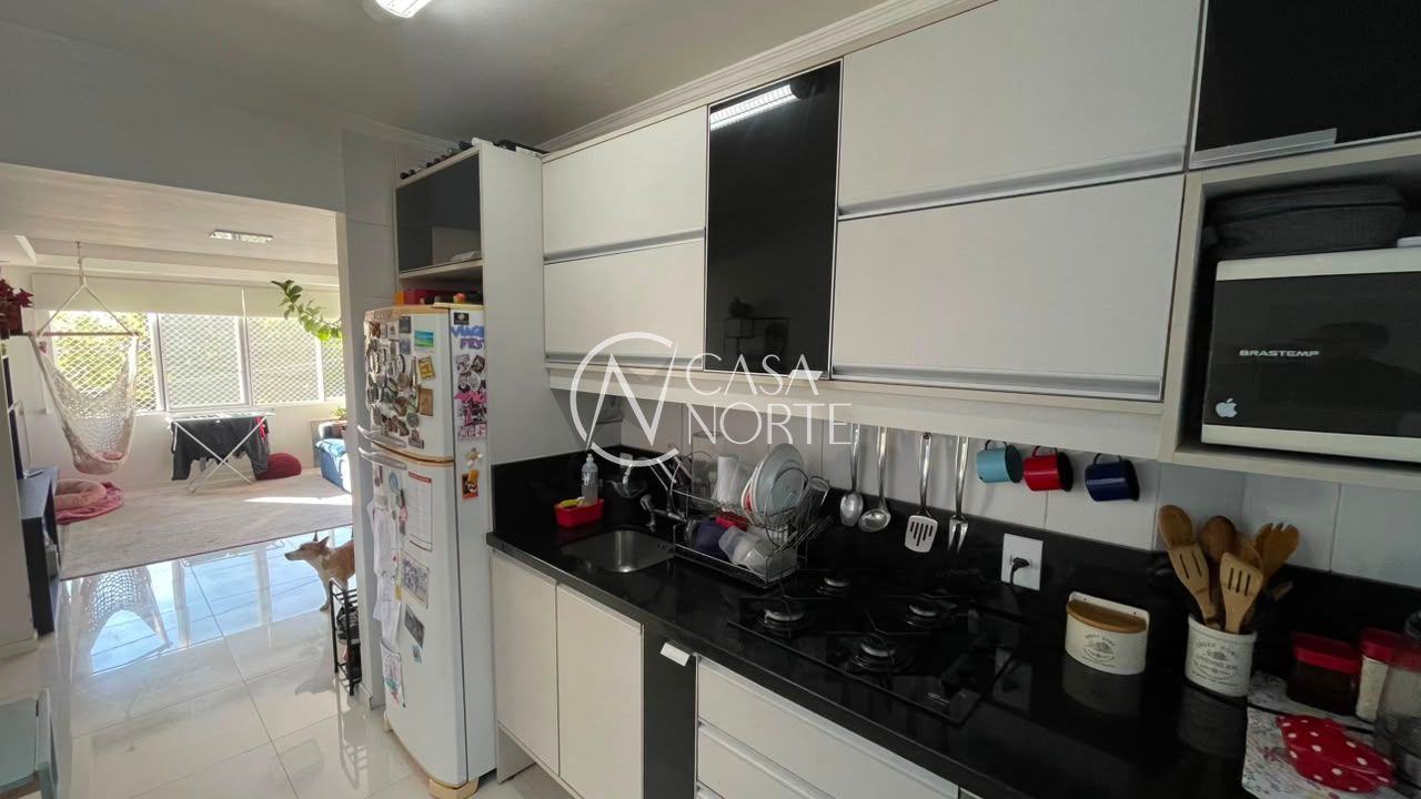Apartamento à venda com 2 quartos, 67m², 1 vaga, Rua Visconde de Pelotas no bairro Passo da Areia em Porto Alegre
