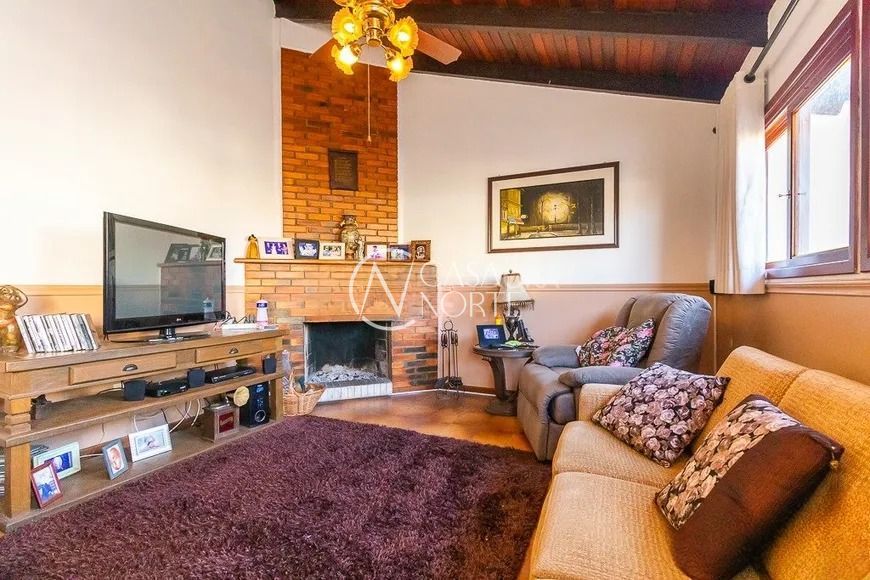 Cobertura à venda com 3 quartos, 223m², 1 suíte, 2 vagas, Rua Santa Cecília no bairro Rio Branco em Porto Alegre