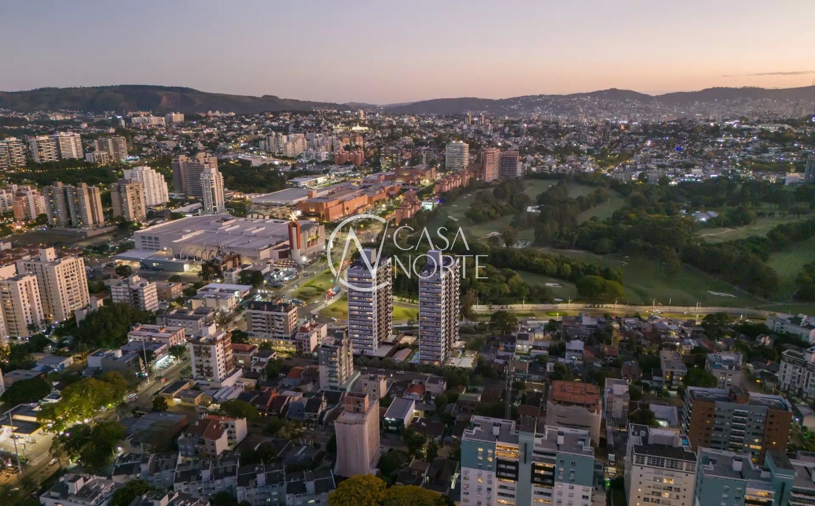 Apartamento à venda com 3 quartos, 125m², 3 suítes, 2 vagas, Rua Carlos Legori no bairro Passo da Areia em Porto Alegre