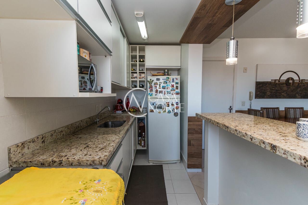 Apartamento à venda com 3 quartos, 65m², 1 suíte, 1 vaga, Avenida Bento Gonçalves no bairro Partenon em Porto Alegre