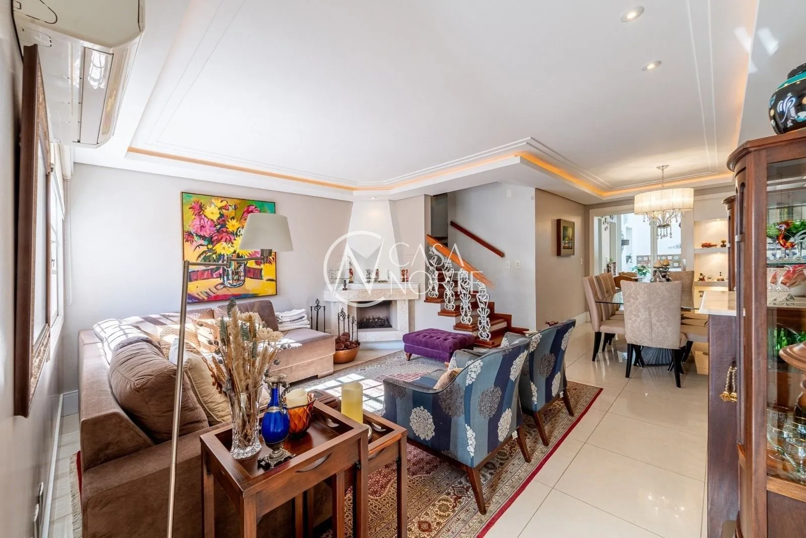 Casa de Condomínio à venda com 3 quartos, 168m², 1 suíte, 2 vagas, Rua Cananéia no bairro Chácara das Pedras em Porto Alegre