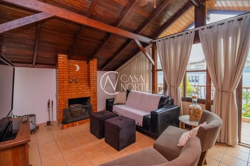 Cobertura à venda com 3 quartos, 149m², 1 vaga, Rua Tapajós no bairro Jardim São Pedro em Porto Alegre