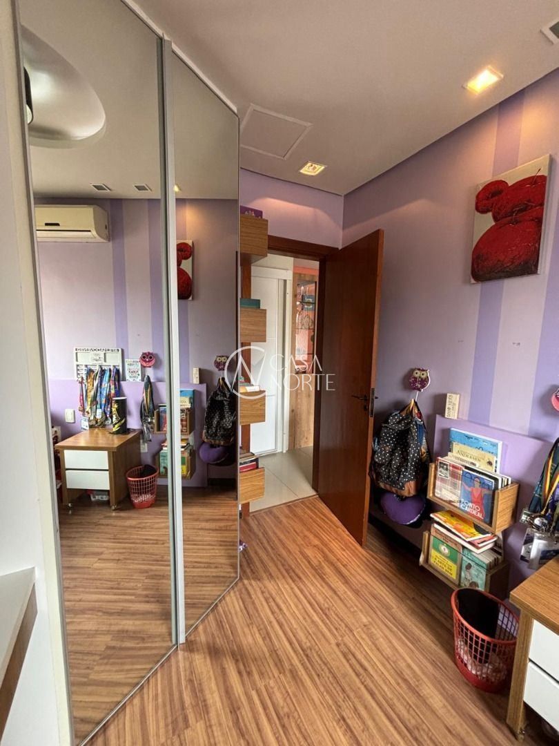 Apartamento à venda com 2 quartos, 73m², 1 suíte, 2 vagas, Rua Veador Porto no bairro Santana em Porto Alegre