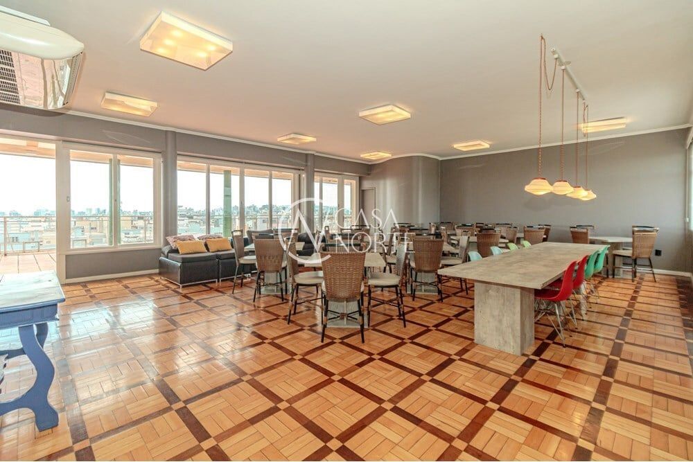 Apartamento à venda com 3 quartos, 147m², 1 suíte, Ramiro Barcelos no bairro Moinhos de Vento em Porto Alegre