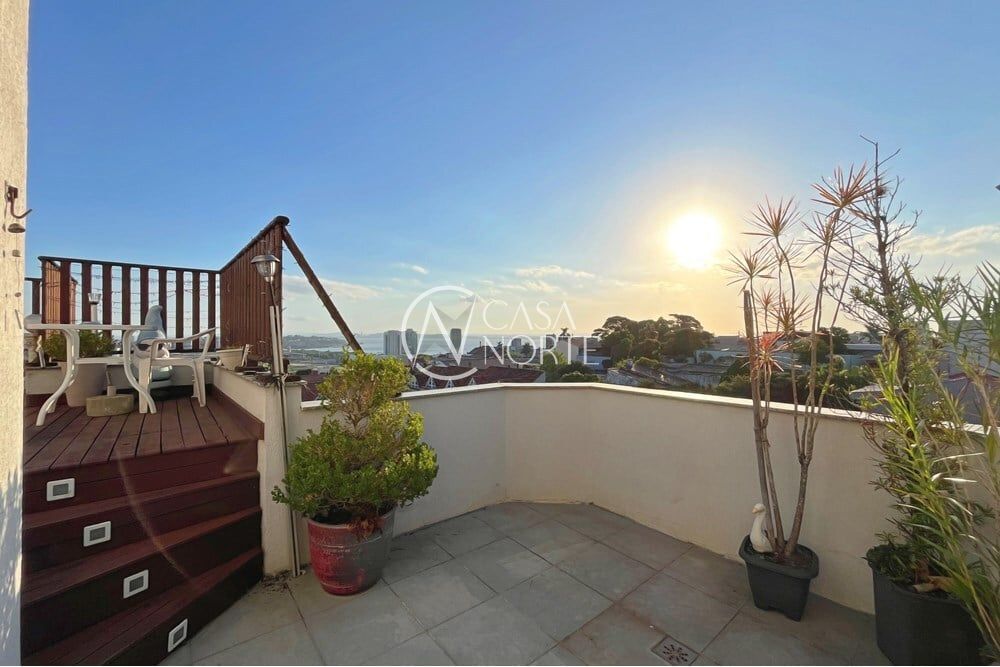 Cobertura à venda com 1 quarto, 111m², 1 suíte, Jacuí no bairro Cristal em Porto Alegre