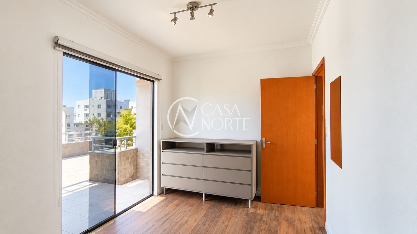 Cobertura à venda com 4 quartos, 190m², 1 suíte, 1 vaga, Rua João Zanenga no bairro Cristo Redentor em Porto Alegre