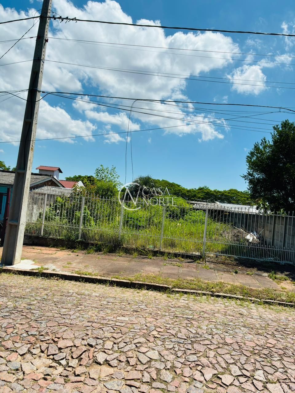 Terreno à venda  com 310m², Rua Doutor José Carlos Caccia Kaiser no bairro Morro Santana em Porto Alegre