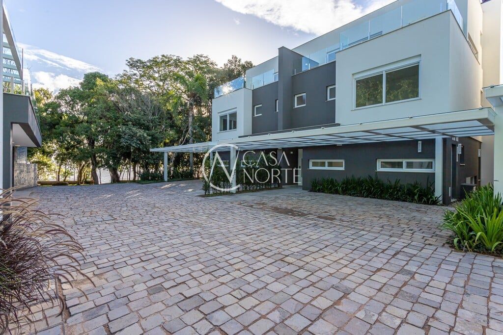 Casa de Condomínio à venda com 3 quartos, 494m², 3 suítes, 3 vagas, Ney Castilhos Ferreira no bairro Pedra Redonda em Porto Alegre