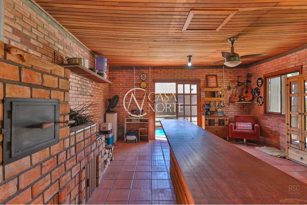 Casa à venda com 2 quartos, 165m², 1 suíte, 2 vagas, Rua Pedro Augusto Felden no bairro Hípica em Porto Alegre