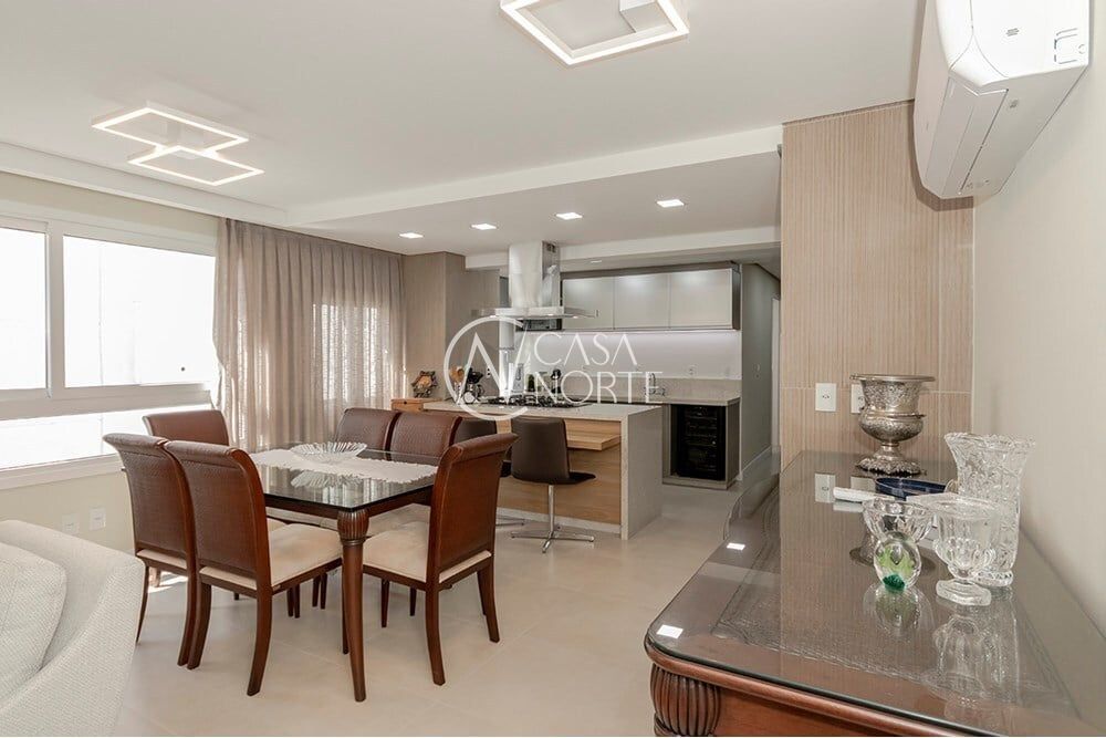 Apartamento à venda com 3 quartos, 93m², 1 suíte, 2 vagas, Ferreira Viana no bairro Petrópolis em Porto Alegre