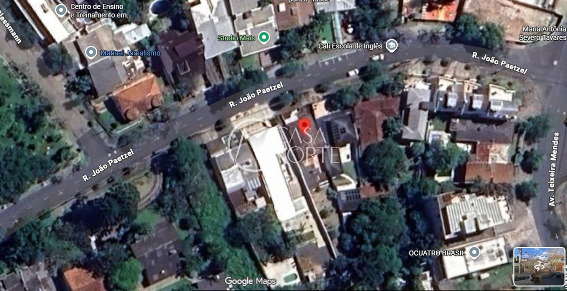Casa à venda com 2 quartos, 144m², 1 suíte, 3 vagas, Rua João Paetzel no bairro Chácara das Pedras em Porto Alegre