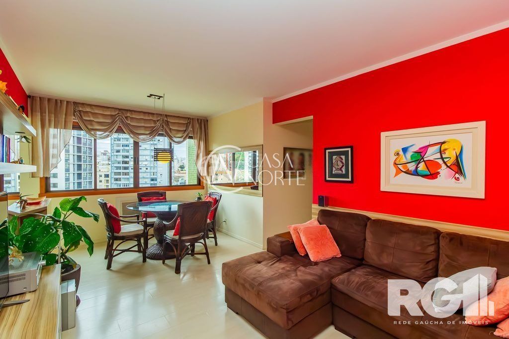 Apartamento à venda com 3 quartos, 90m², 1 suíte, 1 vaga, Rua Doutor Alcides Cruz no bairro Santa Cecília em Porto Alegre