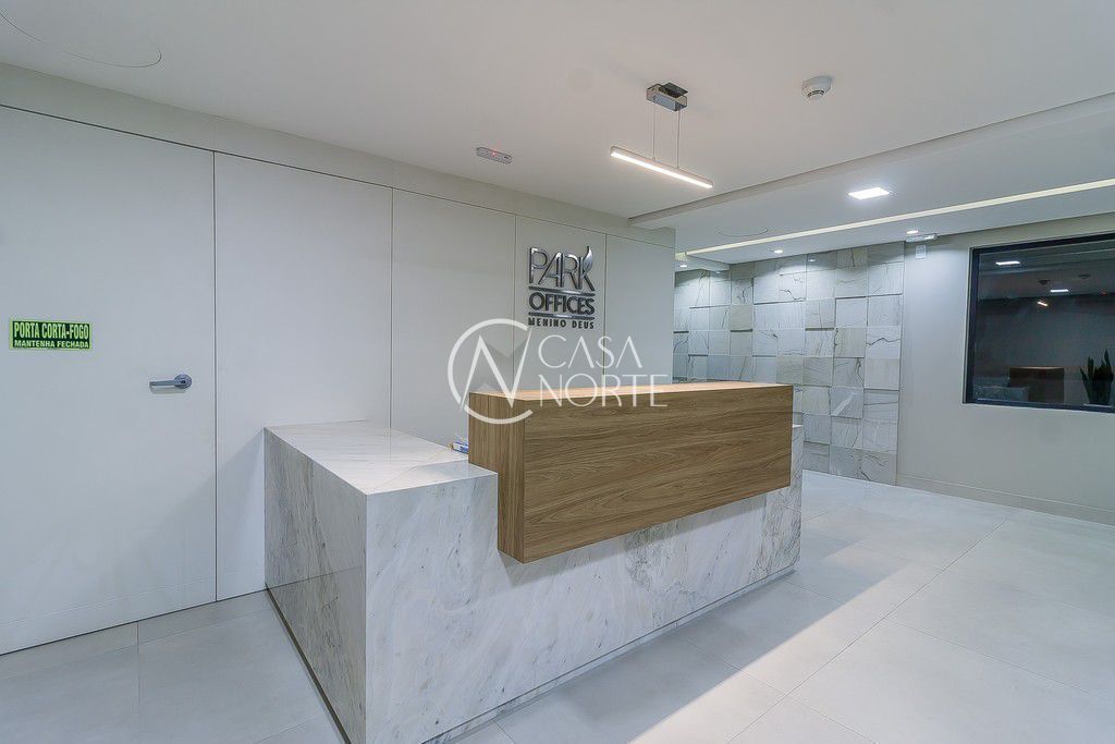 Sala Comercial à venda com 1 quarto, 38m², Avenida Padre Cacique no bairro Menino Deus em Porto Alegre