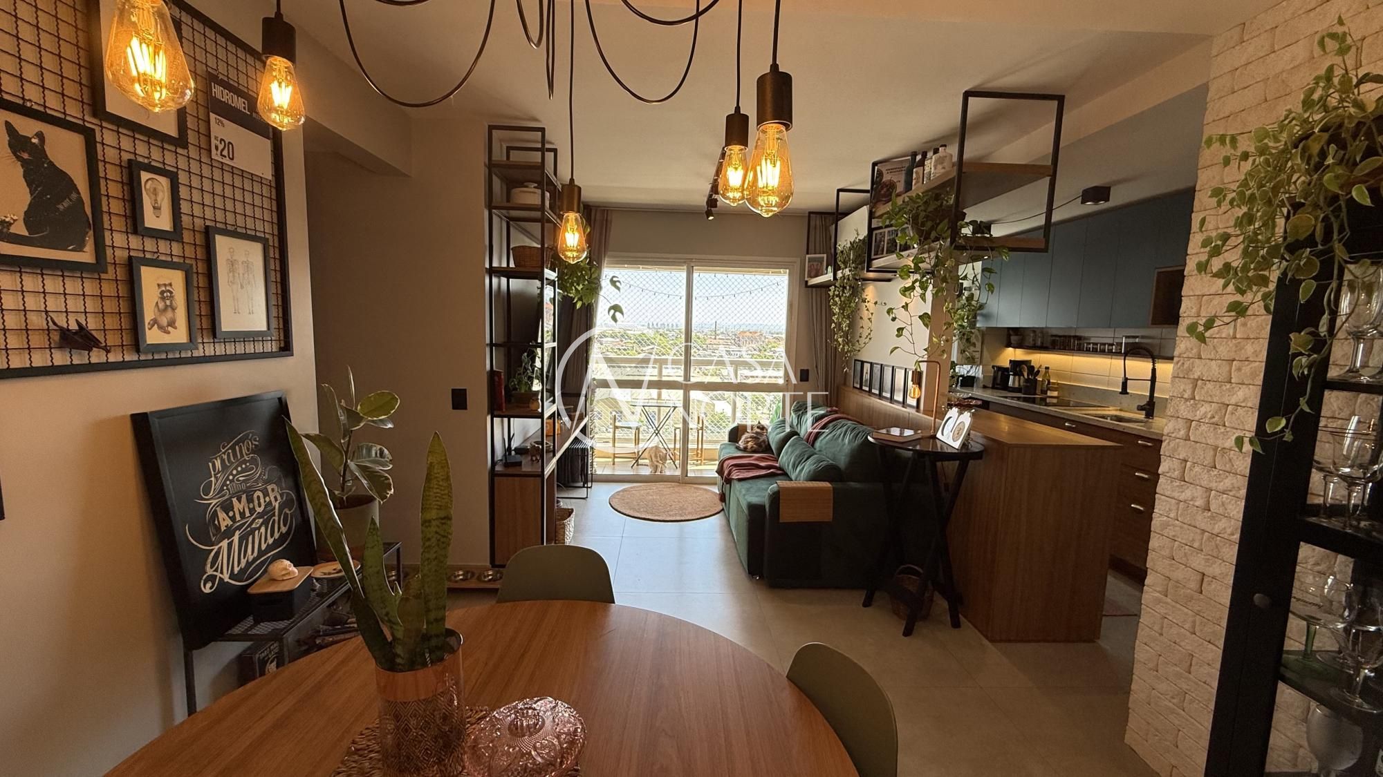 Apartamento à venda com 2 quartos, 64m², 1 vaga, Avenida Polônia no bairro São Geraldo em Porto Alegre