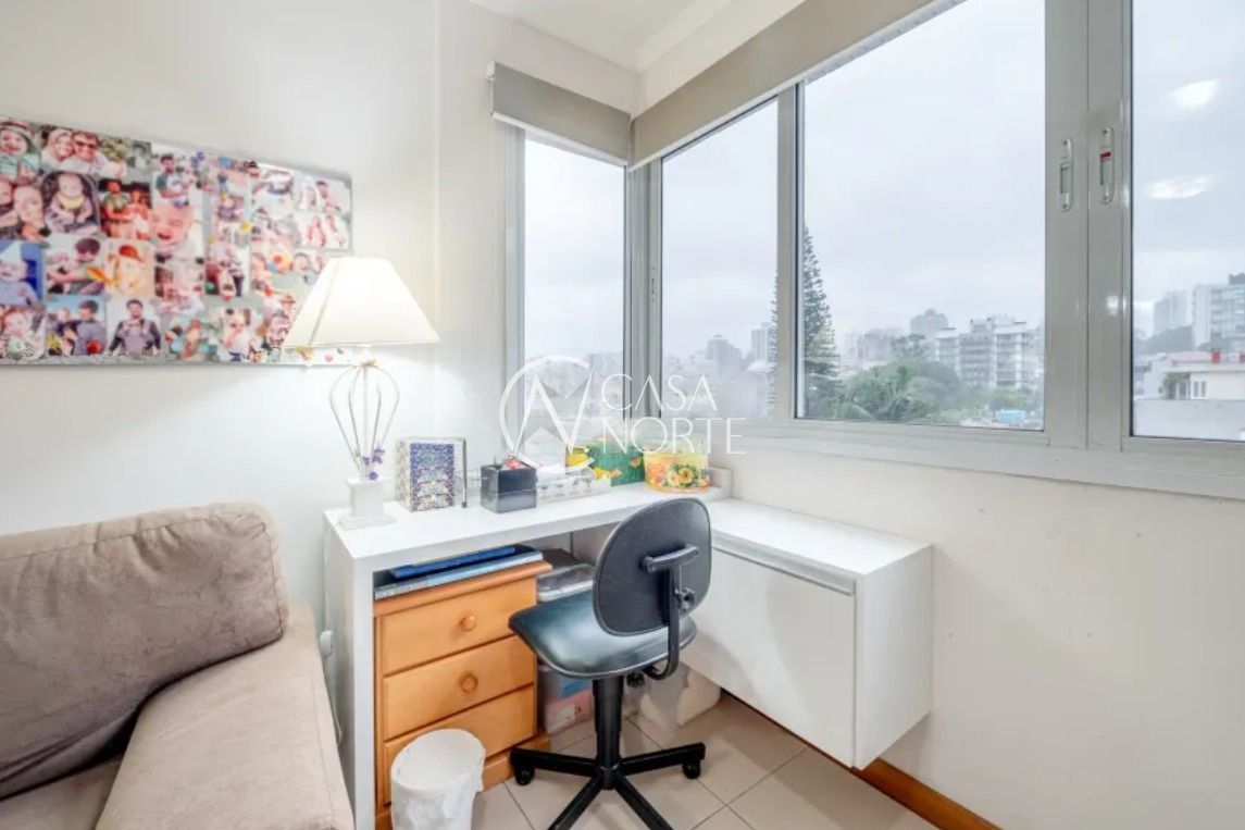 Apartamento à venda com 2 quartos, 81m², 1 suíte, 2 vagas, Rua Silva Jardim no bairro Auxiliadora em Porto Alegre