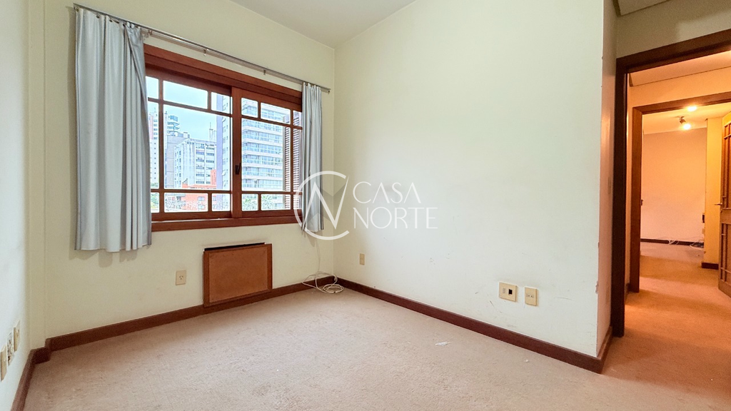 Apartamento à venda com 3 quartos, 158m², 2 suítes, 2 vagas, Lageado no bairro Petrópolis em Porto Alegre