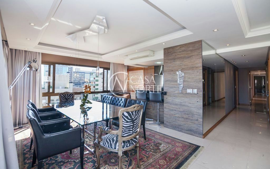 Apartamento à venda com 3 quartos, 170m², 3 suítes, 3 vagas, Avenida Soledade no bairro Petrópolis em Porto Alegre