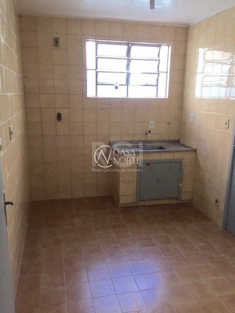 Apartamento à venda com 3 quartos, 85m², 1 vaga, Doutor Murtinho no bairro Bom Jesus em Porto Alegre