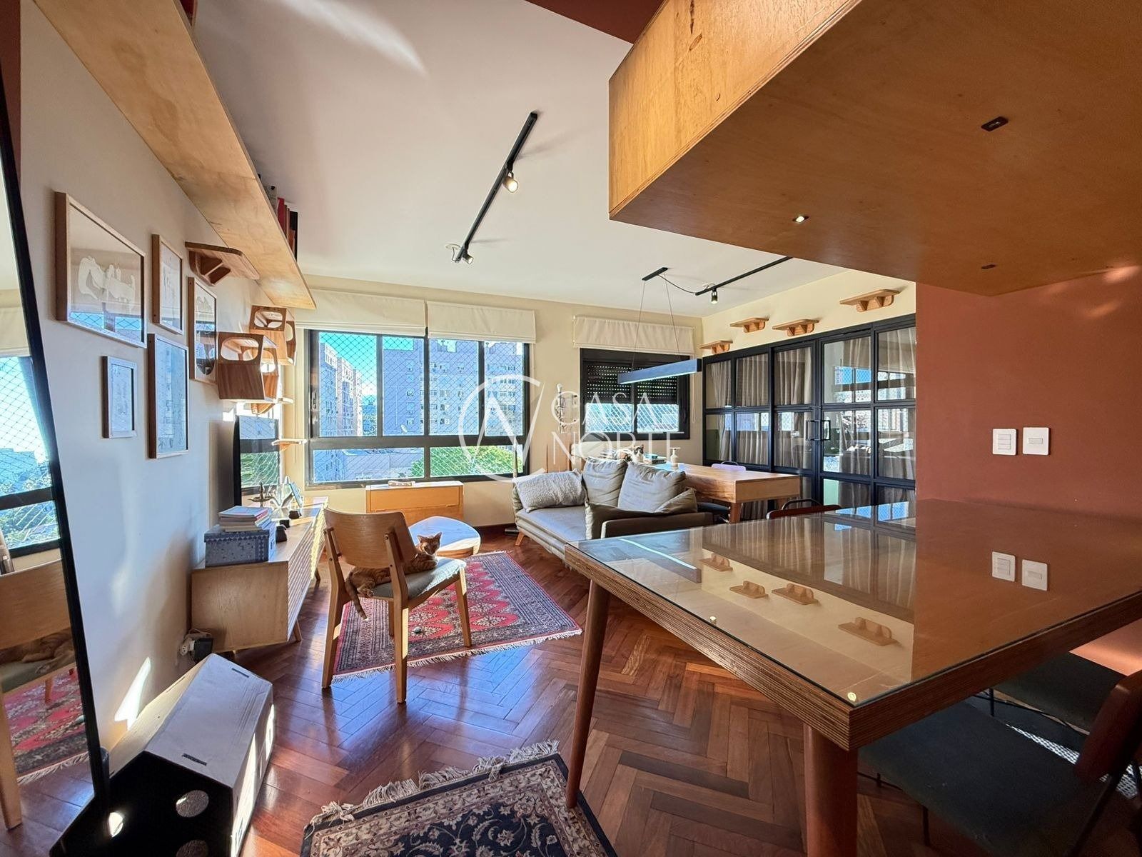 Apartamento à venda com 2 quartos, 57m², 1 suíte, 1 vaga, Rua Santana no bairro Santana em Porto Alegre