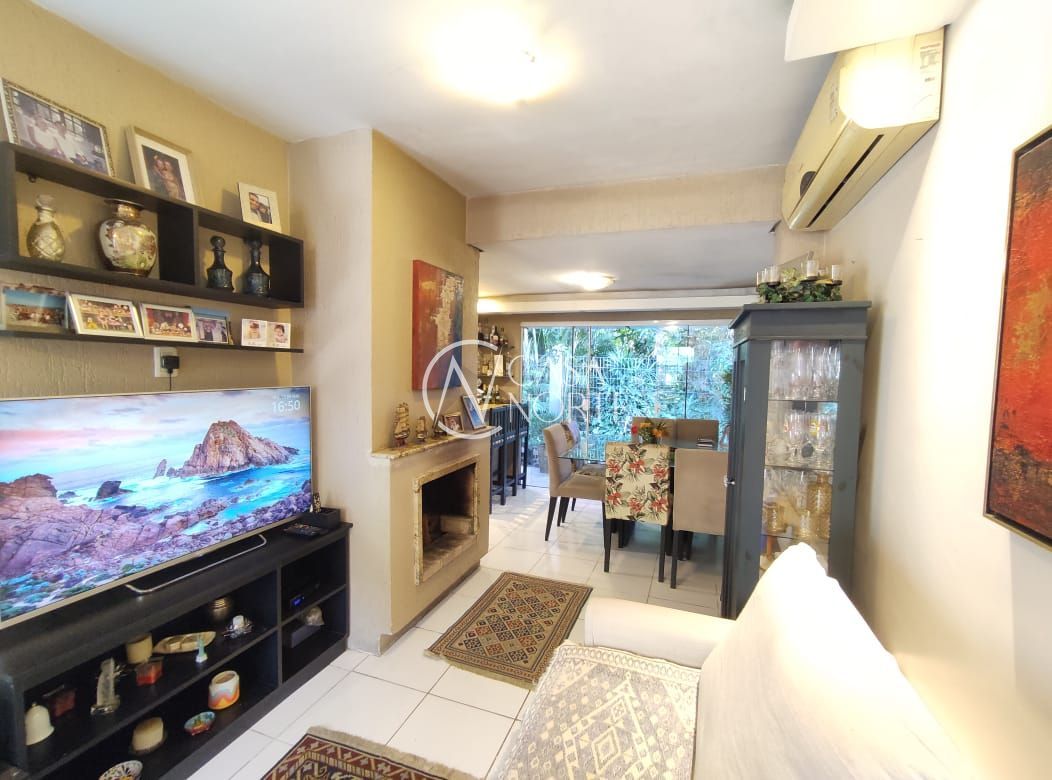 Casa de Condomínio à venda com 2 quartos, 68m², 1 vaga, Rua Dolores Duran no bairro Lomba do Pinheiro em Porto Alegre