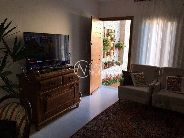 Casa de Condomínio à venda com 2 quartos, 77m², 1 suíte, 1 vaga, Rua Octavio de Souza no bairro Teresópolis em Porto Alegre