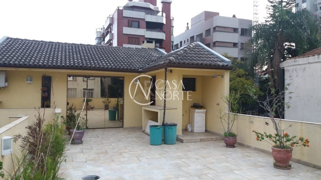 Casa à venda com 5 quartos, 300m², 1 suíte, Rua Casemiro de Abreu no bairro Bela Vista em Porto Alegre