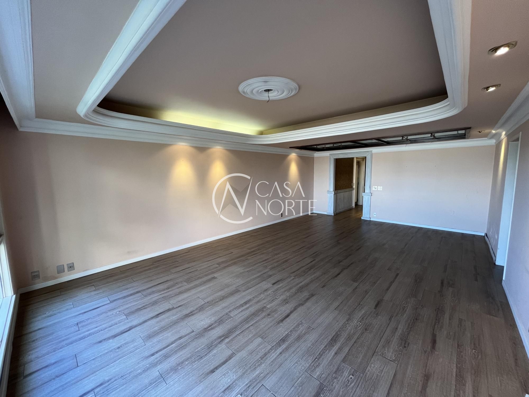 Apartamento à venda com 3 quartos, 190m², 1 suíte, 1 vaga, Rua Duque de Caxias no bairro Centro Histórico em Porto Alegre