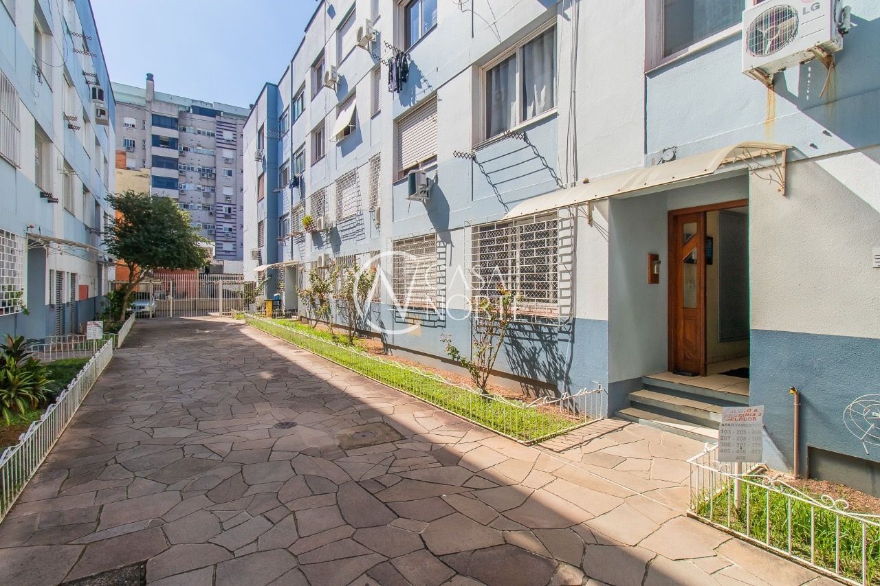 Apartamento à venda com 2 quartos, 65m², Rua Sapê no bairro Passo da Areia em Porto Alegre